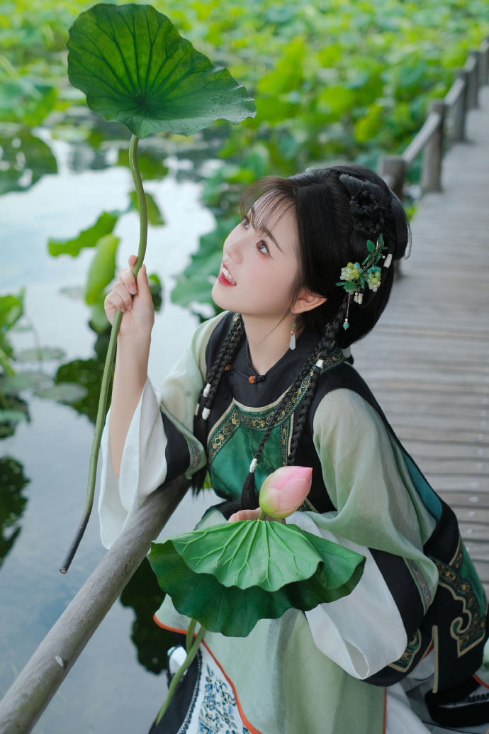 春光乍泄